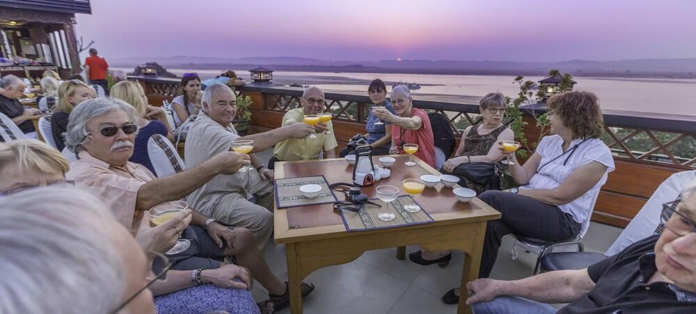 Ayarwaddy River View Hotel Mandalay Esterno foto