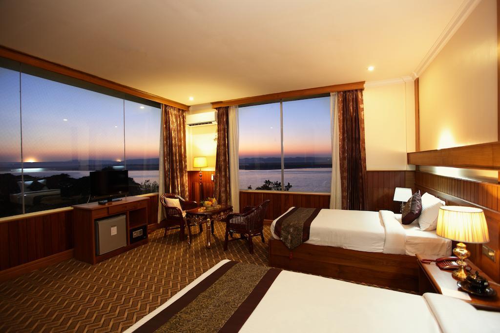 Ayarwaddy River View Hotel Mandalay Esterno foto