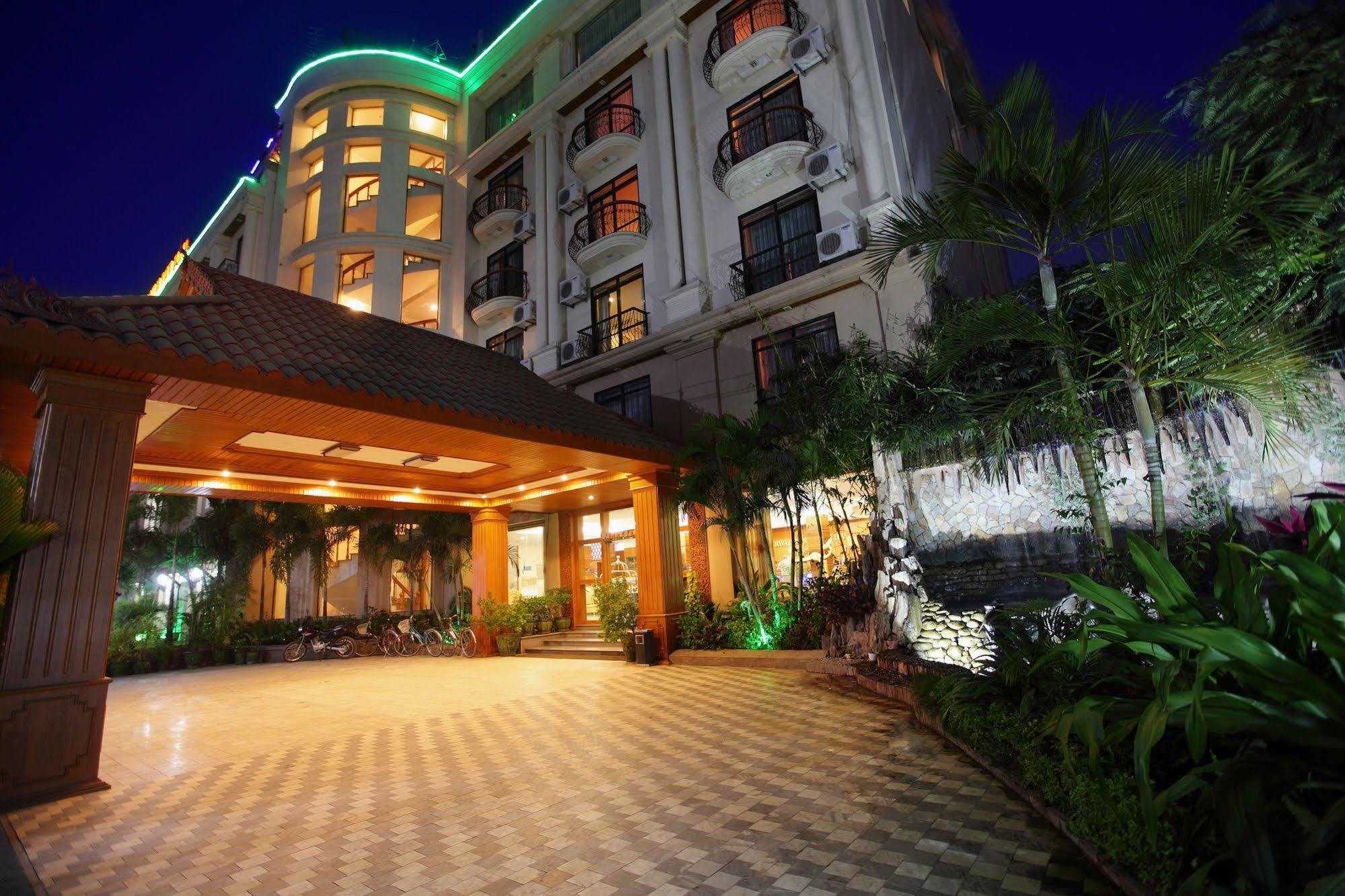 Ayarwaddy River View Hotel Mandalay Esterno foto