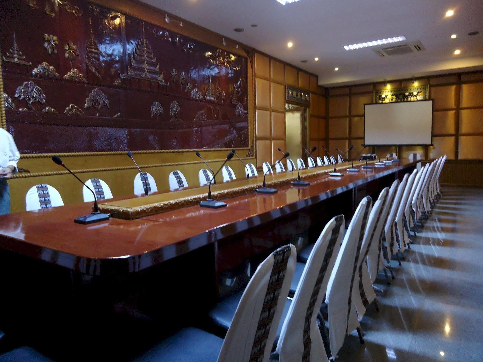Ayarwaddy River View Hotel Mandalay Esterno foto
